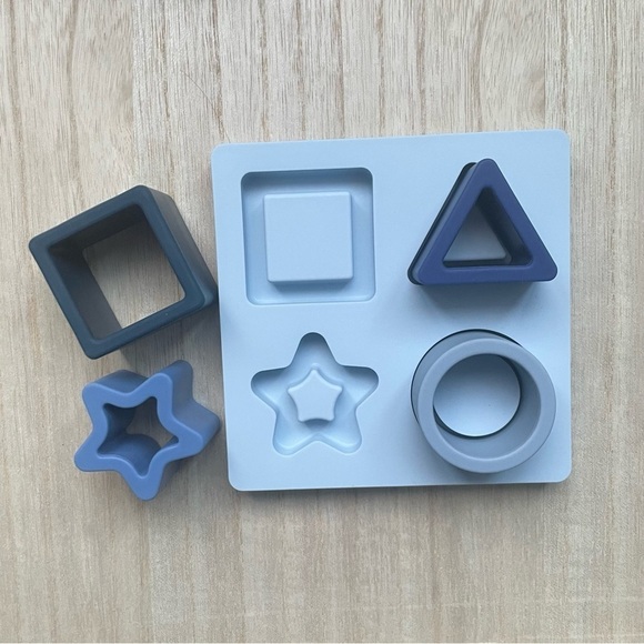 Silicone Baby Puzzle  - Blue - Picture 2 of 8